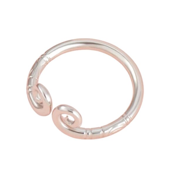 SILVER CELTIC TORQUE STYLE RING ONE SIZE FITS MOST NWT - Picture 3 of 3